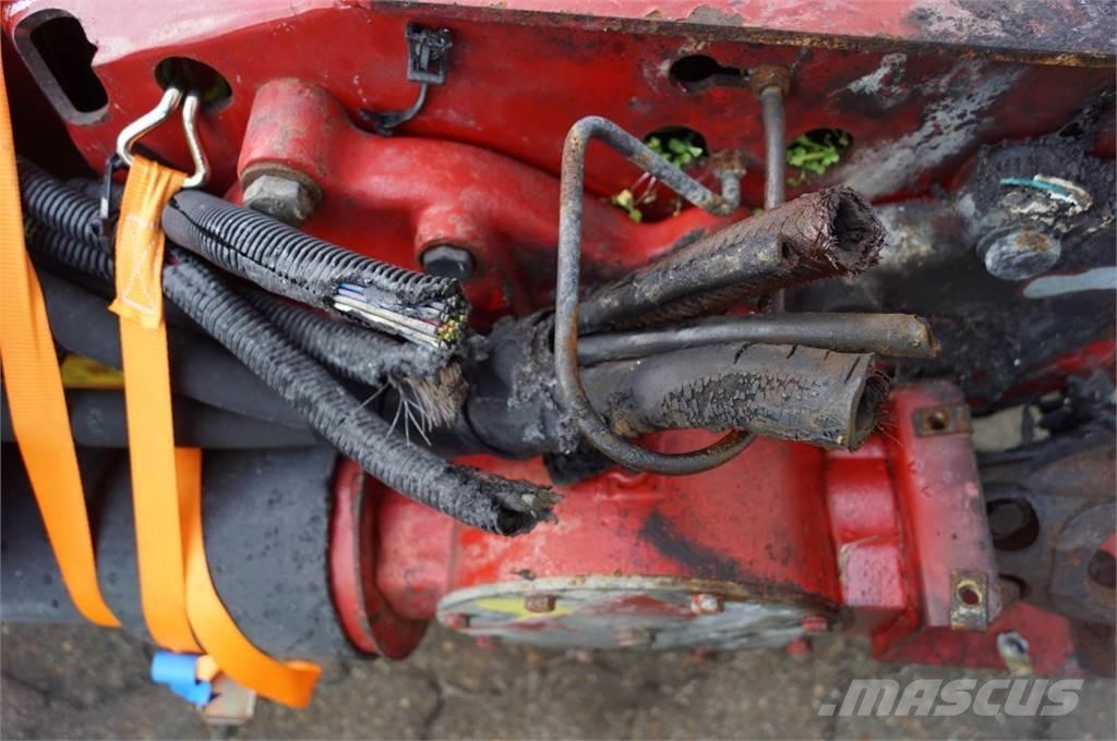 CASE 9010 Lisavarustus ja komponendid