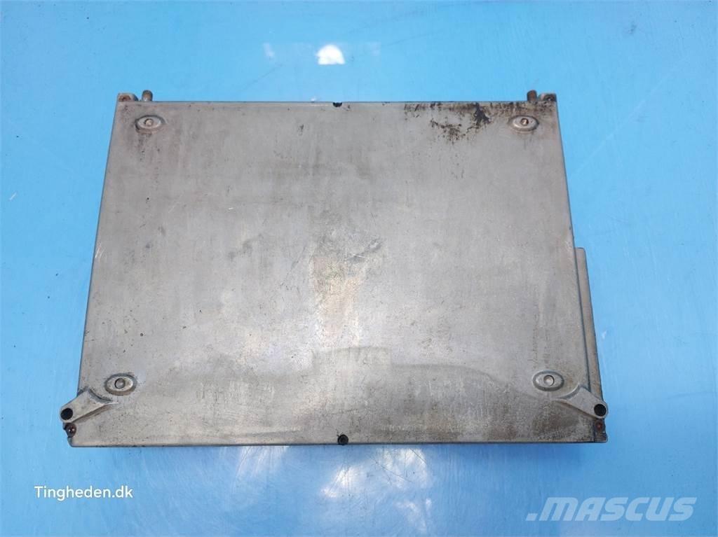 CASE 9120 Elektroonikaseadmed