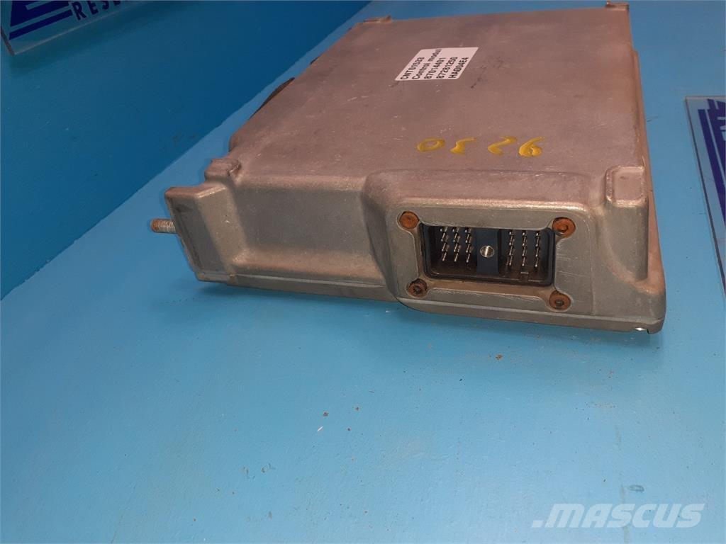 CASE 9230 Elektroonikaseadmed
