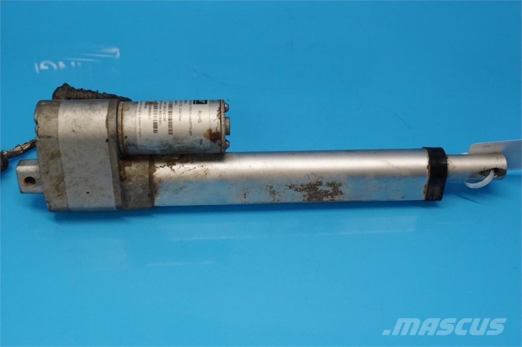 CASE 9230 Elektroonikaseadmed