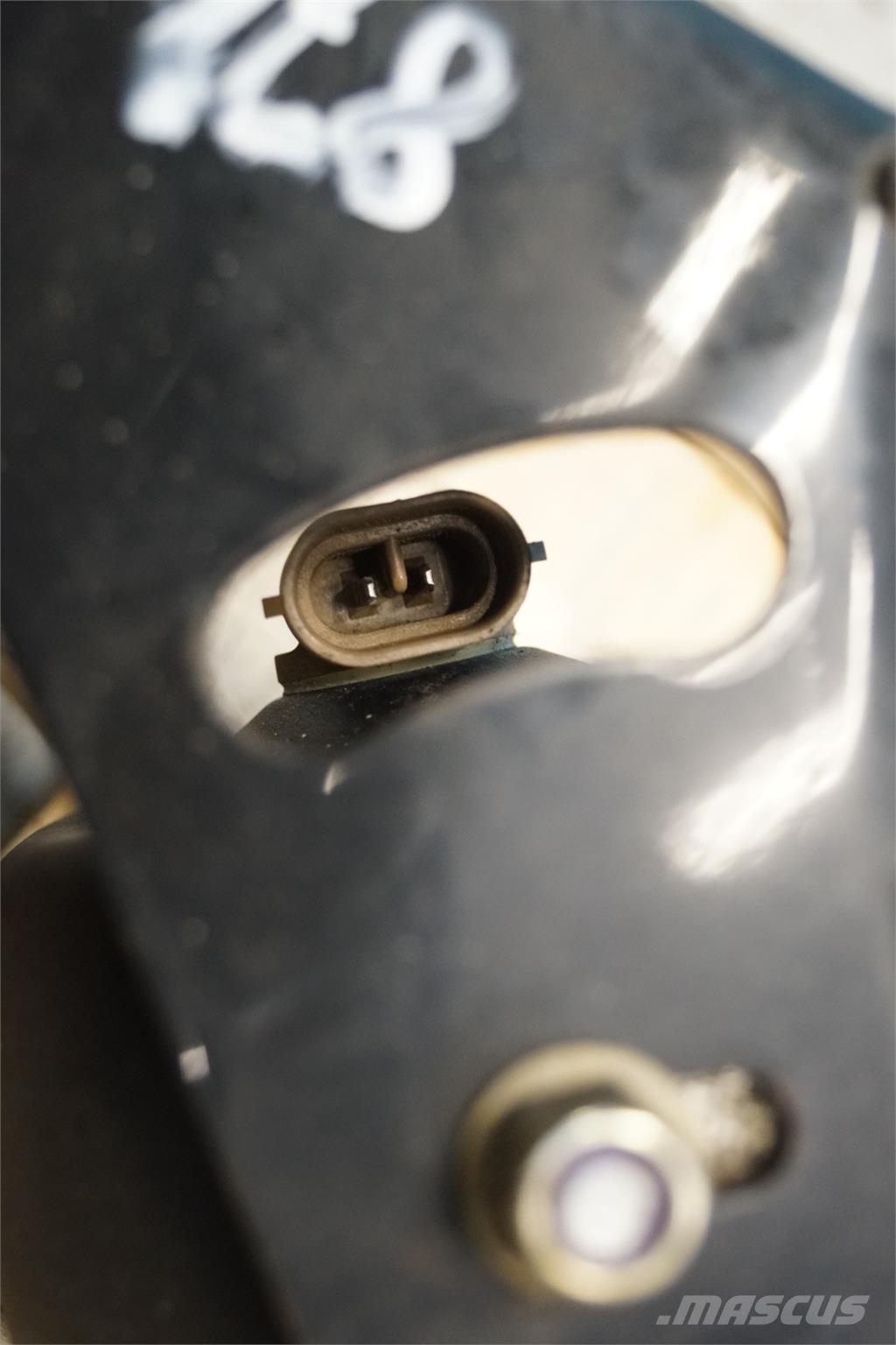 CASE 9230 Elektroonikaseadmed