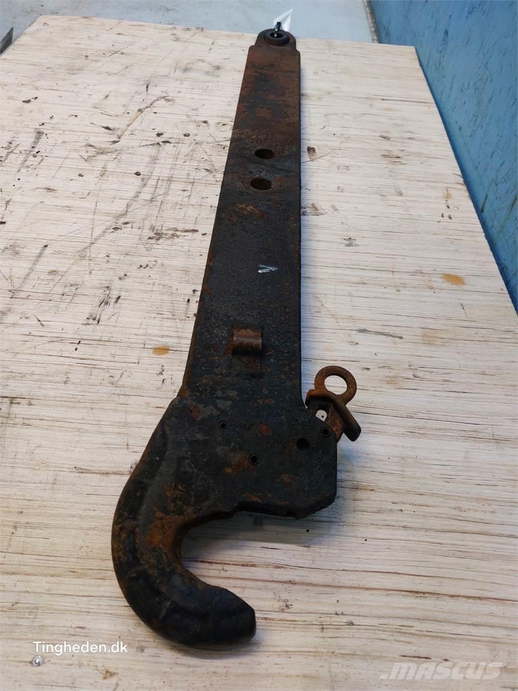 CASE Farmall 95A Muud traktoritarvikud