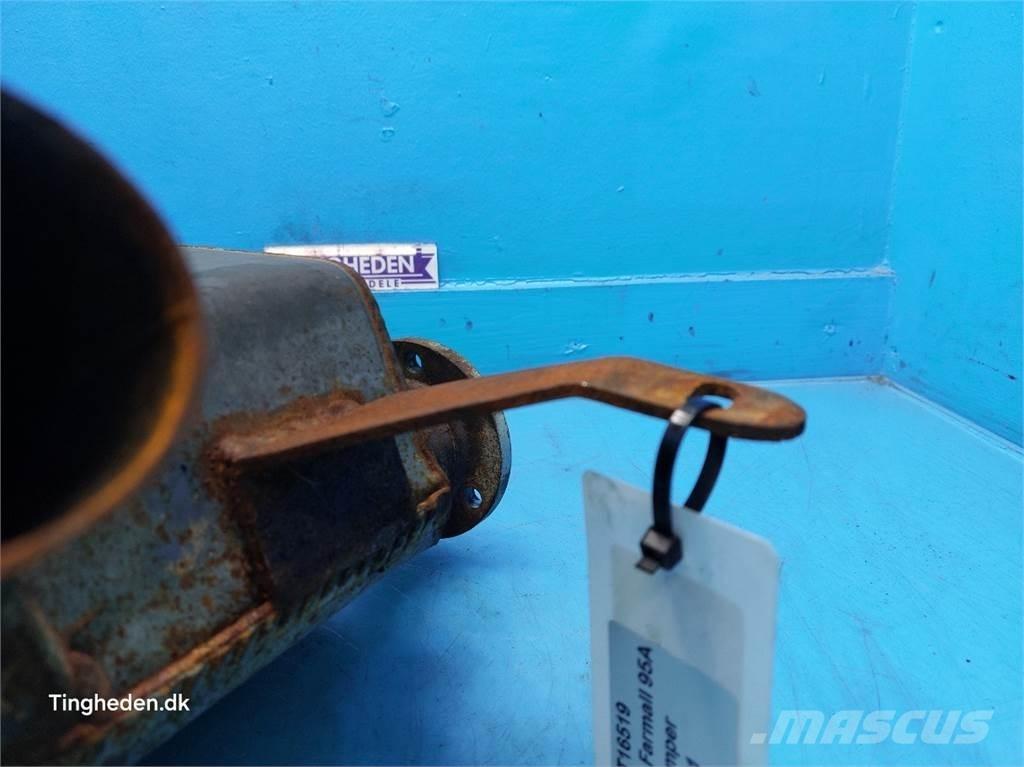 CASE Farmall 95A Mootorid