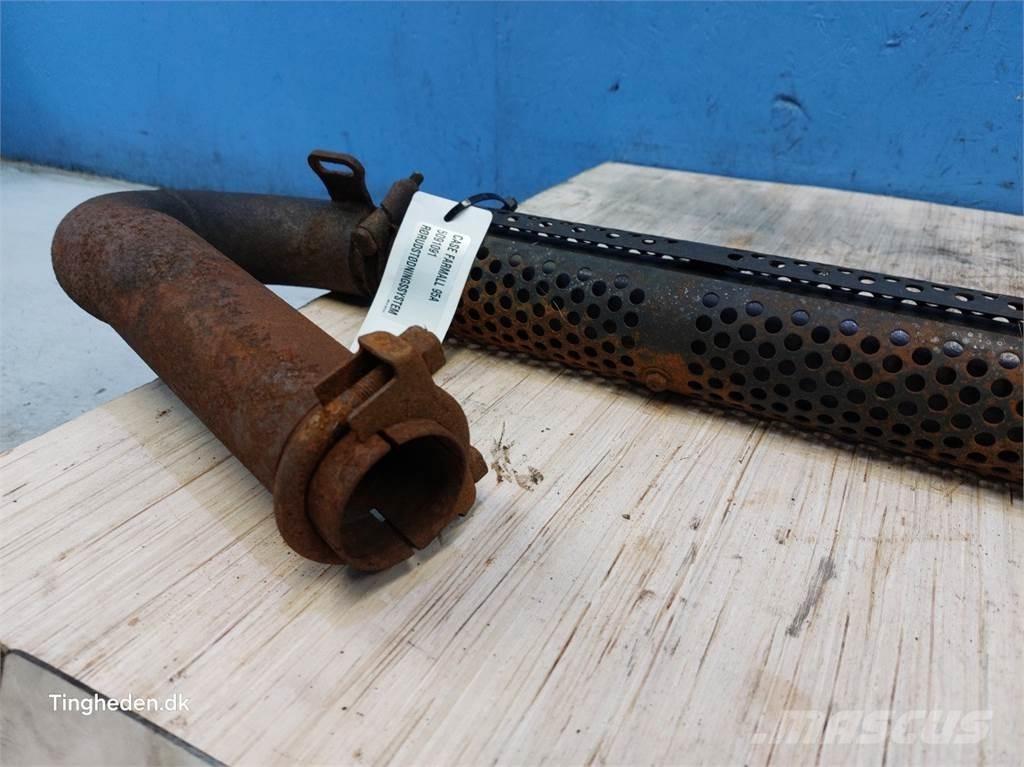 CASE Farmall 95A Mootorid