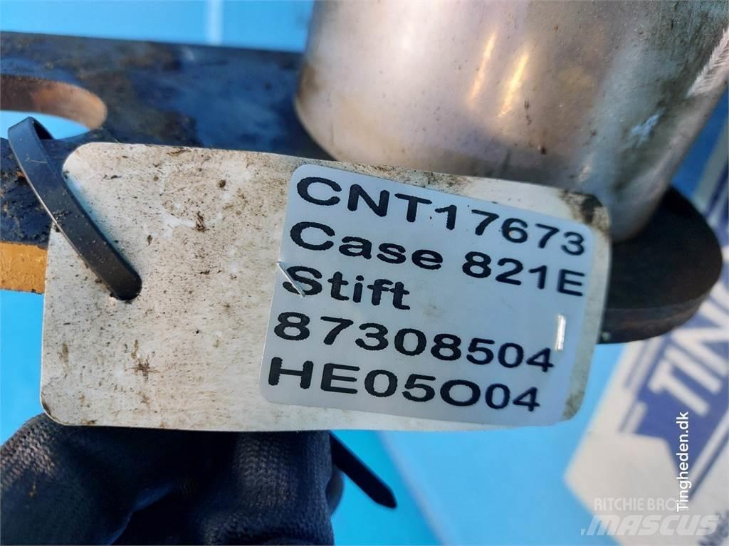 Case IH 821E Nooled ja varred