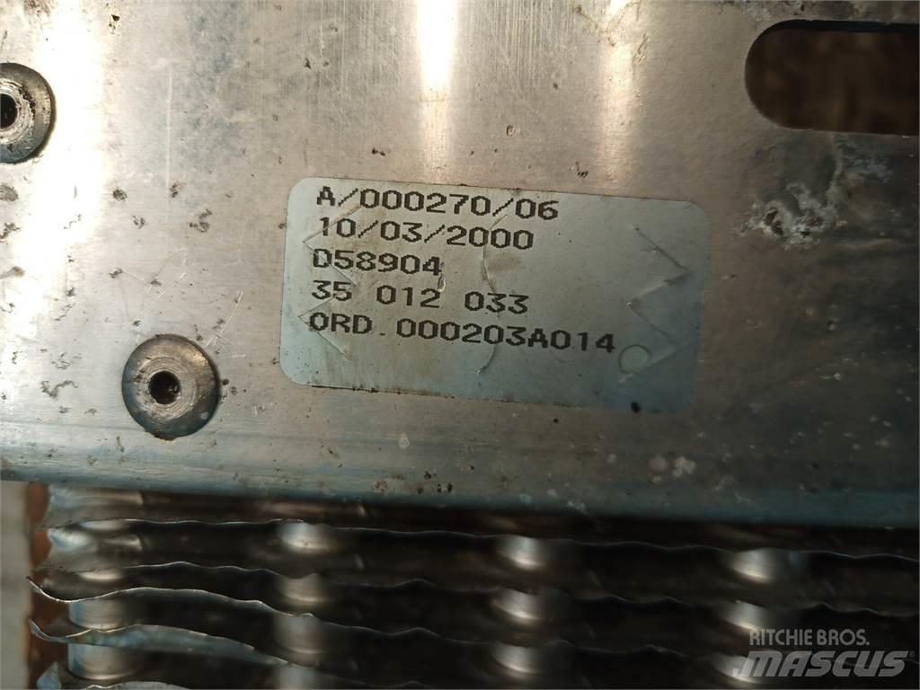 Case IH CF80 Radiaatorid