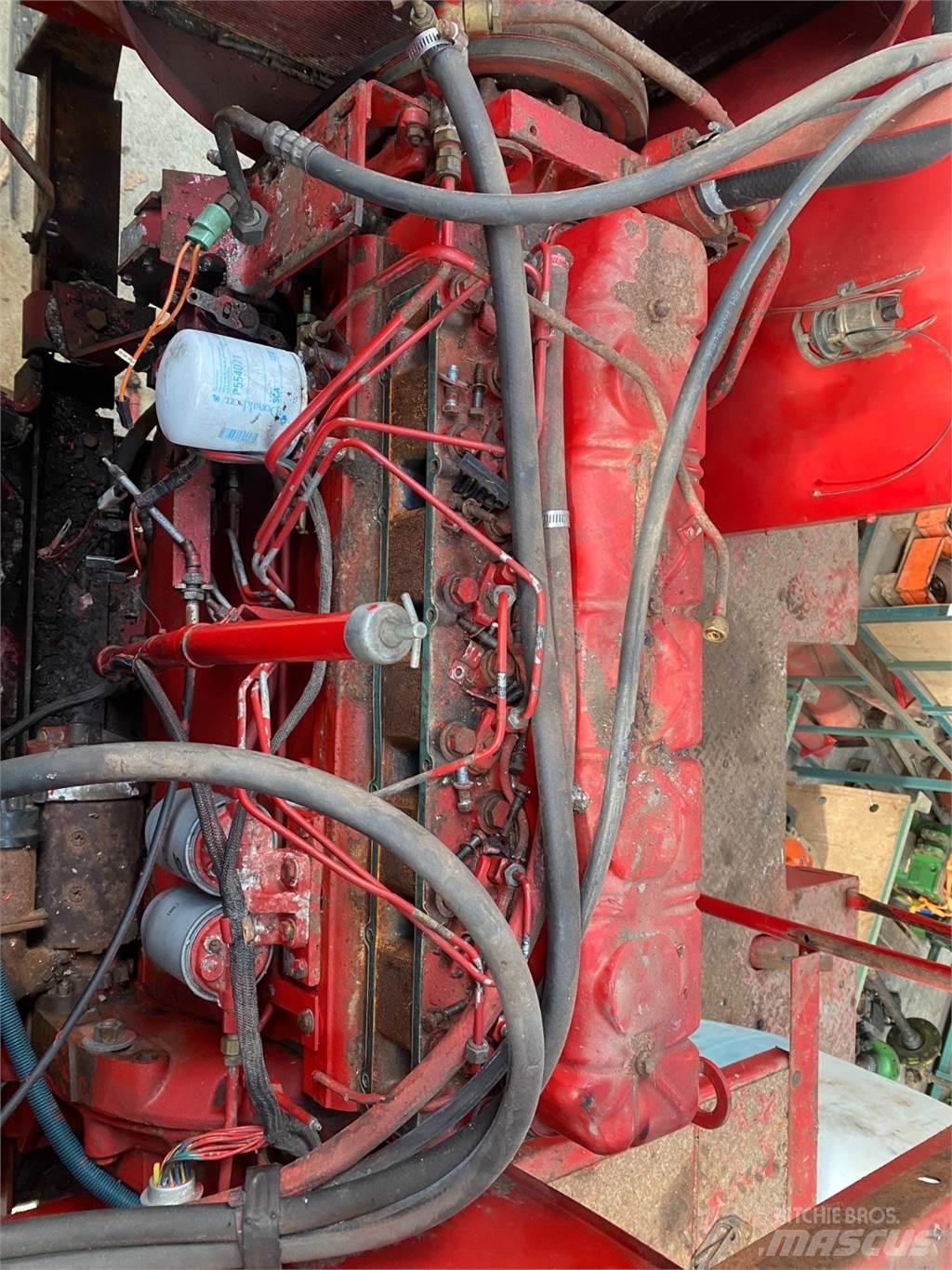 Case IH D358 Mootorid