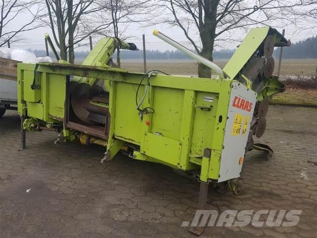 CLAAS 6218 8R Silokombainid