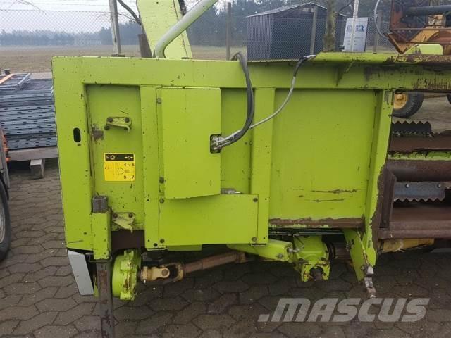 CLAAS 6218 8R Silokombainid