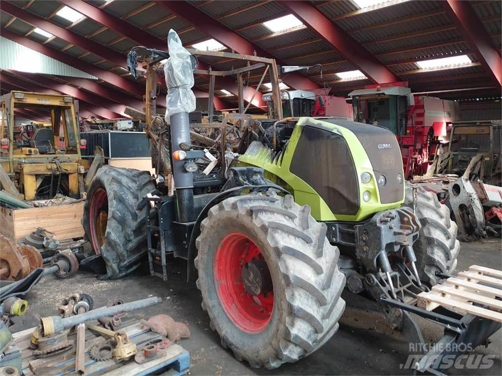 CLAAS Axion 840 Traktorid