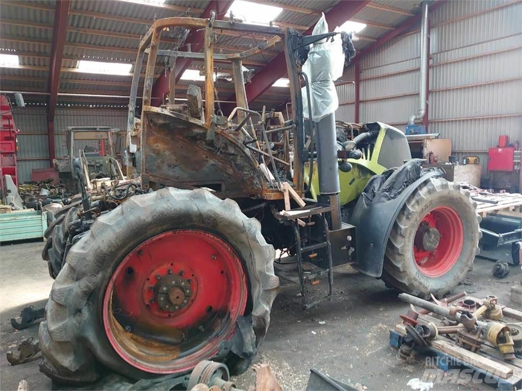 CLAAS Axion 840 Traktorid