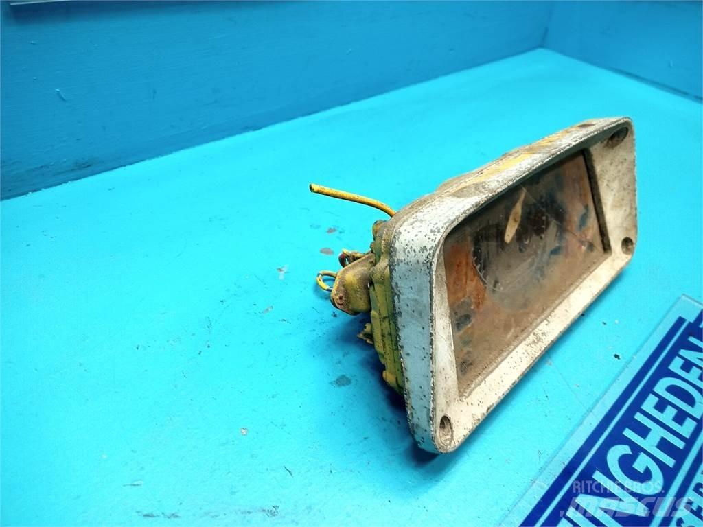 Ford 5000 Elektroonikaseadmed