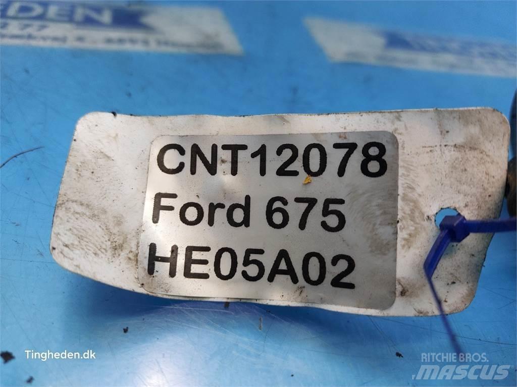 Ford 675 Mootorid