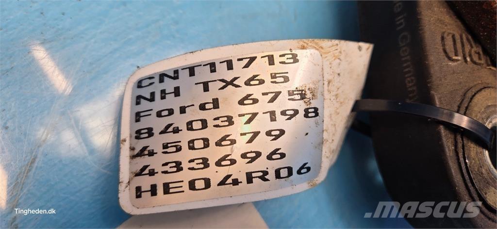 Ford 675 Mootorid