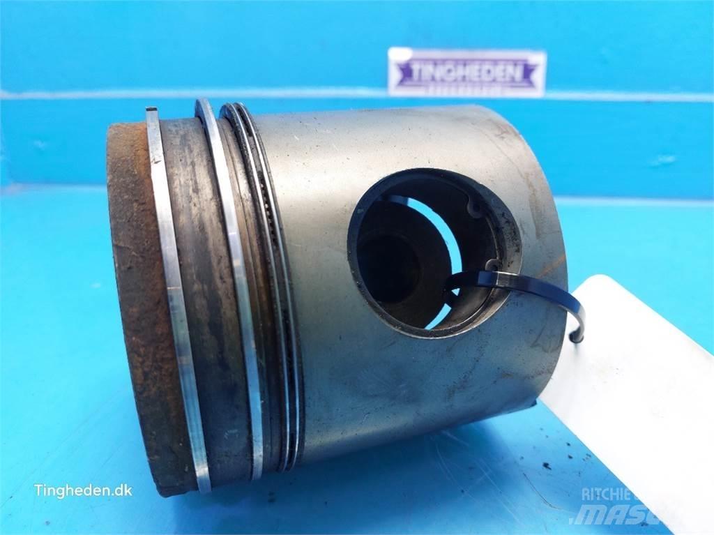 Ford 678 HT Mootorid