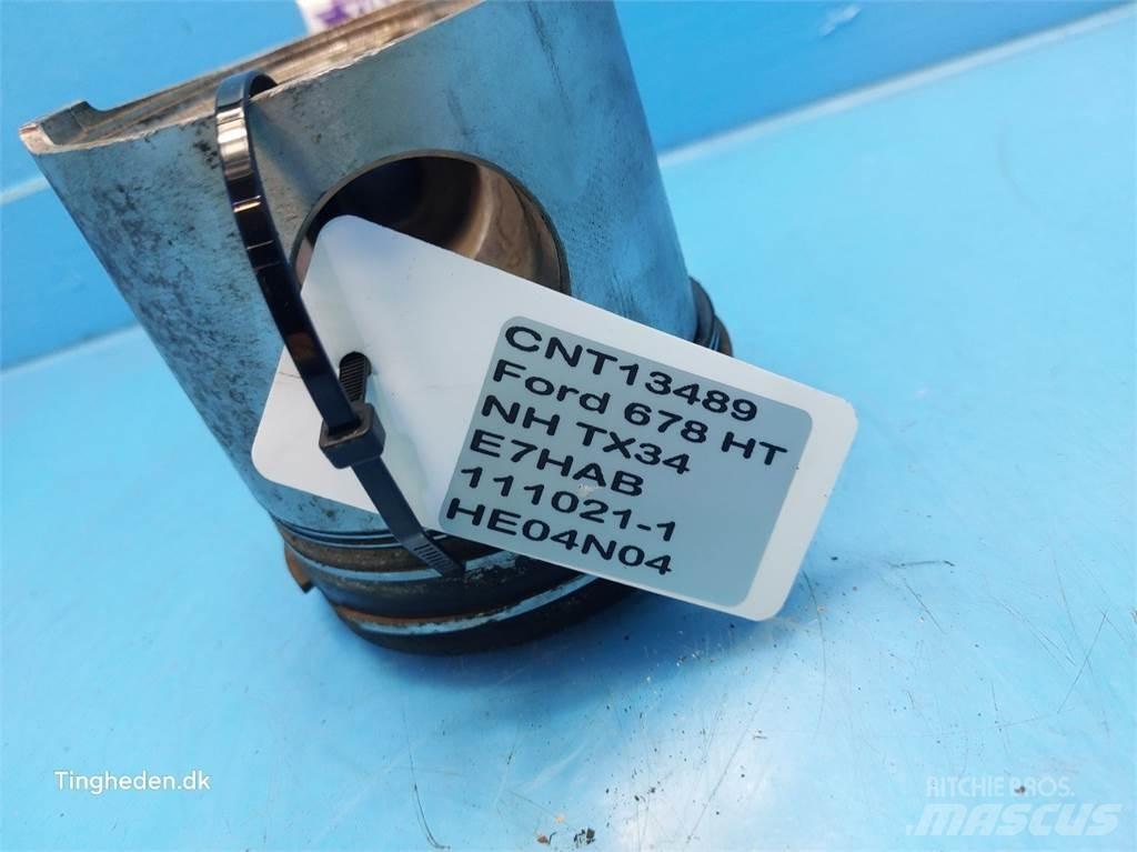 Ford 678 HT Mootorid