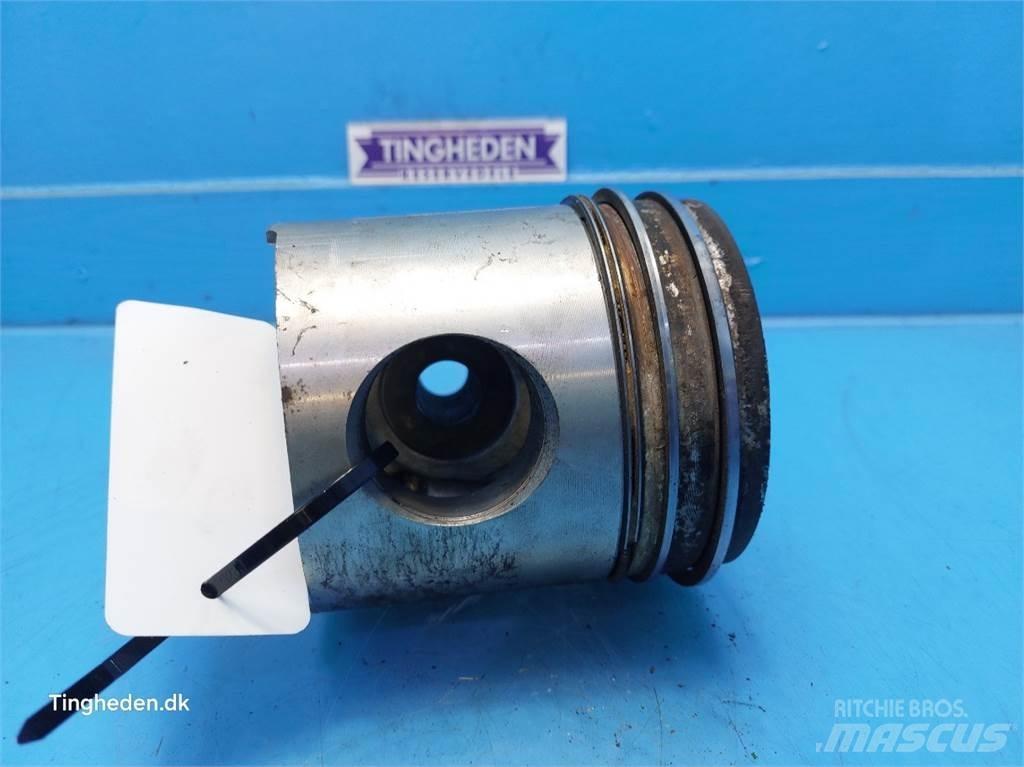 Ford 678 HT Mootorid