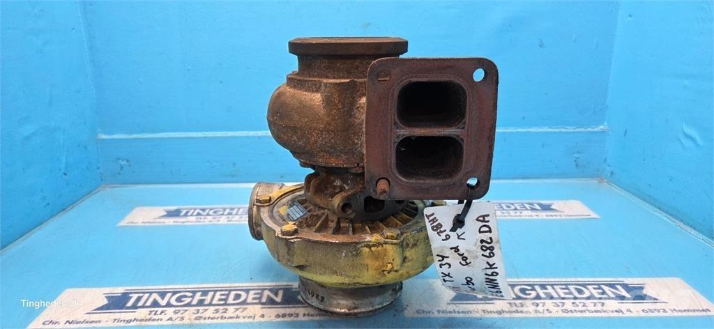 Ford 678 HT Mootorid