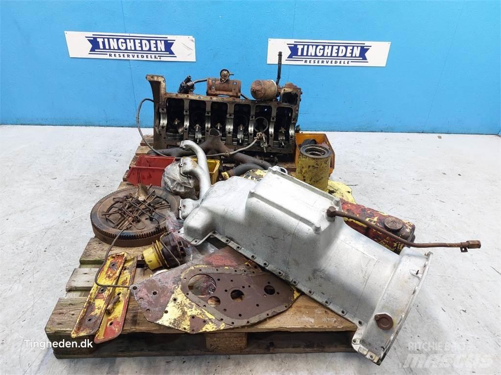 Ford Trader 590E Mootorid