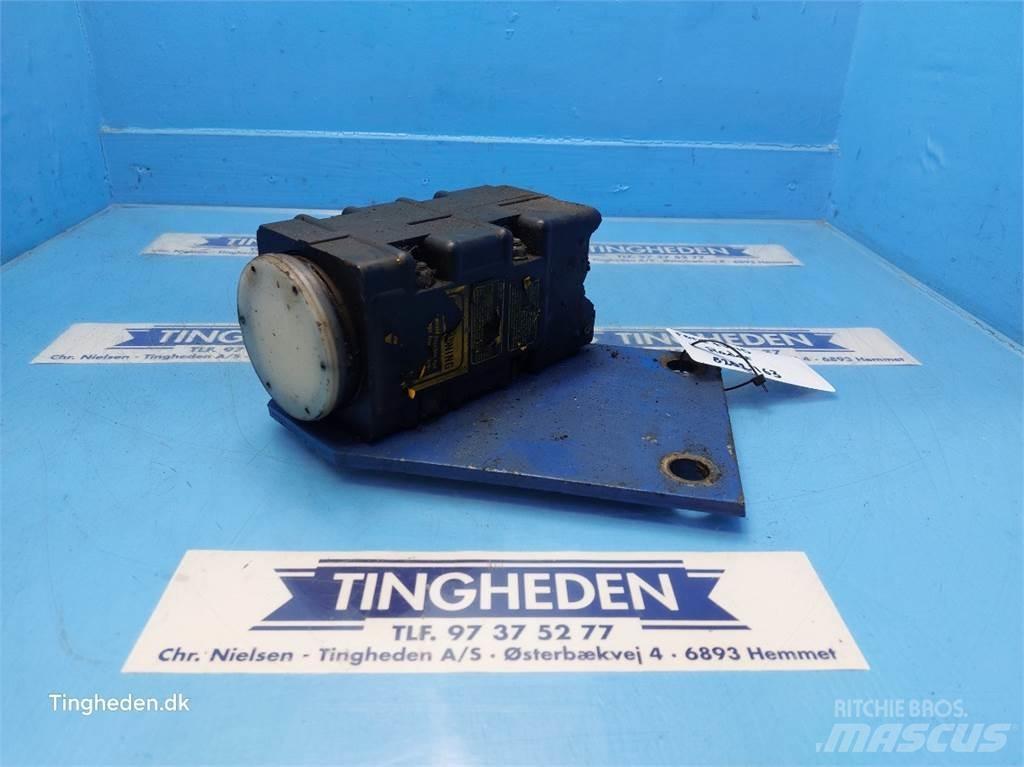 Ford TW15 Elektroonikaseadmed