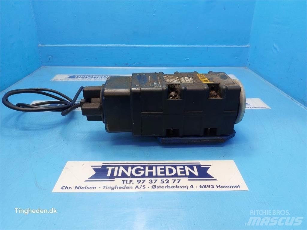 Ford TW15 Elektroonikaseadmed