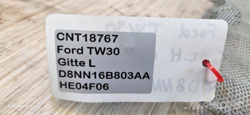 Ford TW30 Muud traktoritarvikud