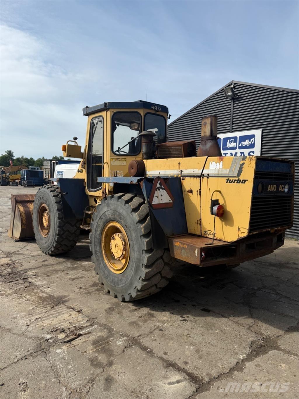 Hanomag 44D Rataslaadurid