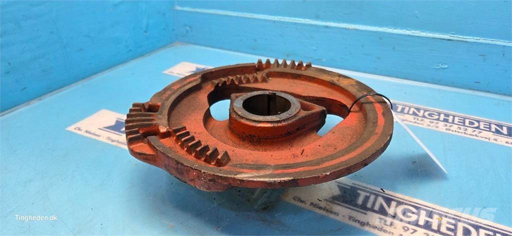Hesston 4700 Muu silokoristustehnika