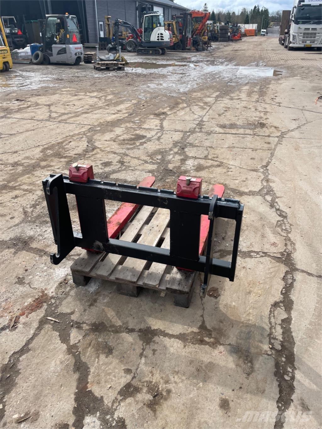 Hydrema 5000kg Tõstekahvlid
