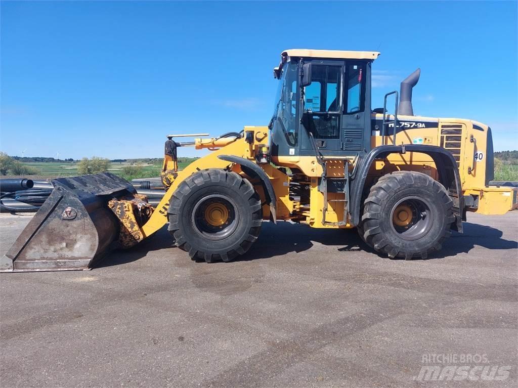 Hyundai HL757-9A Rataslaadurid