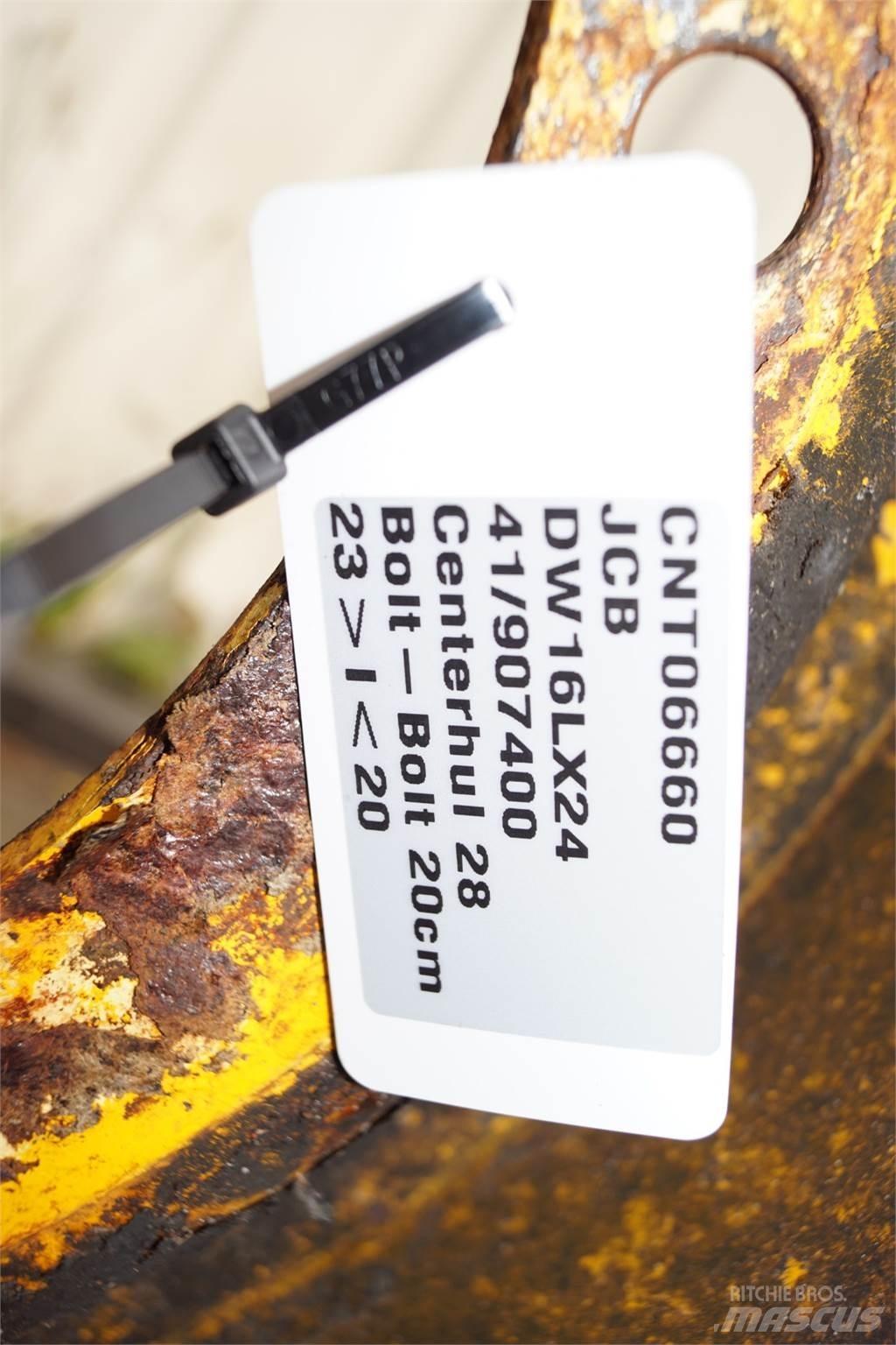 JCB 24 DW16LX24 Rehvid, rattad ja veljed