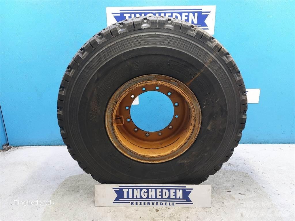 JCB 25 20.5R25 Rehvid, rattad ja veljed