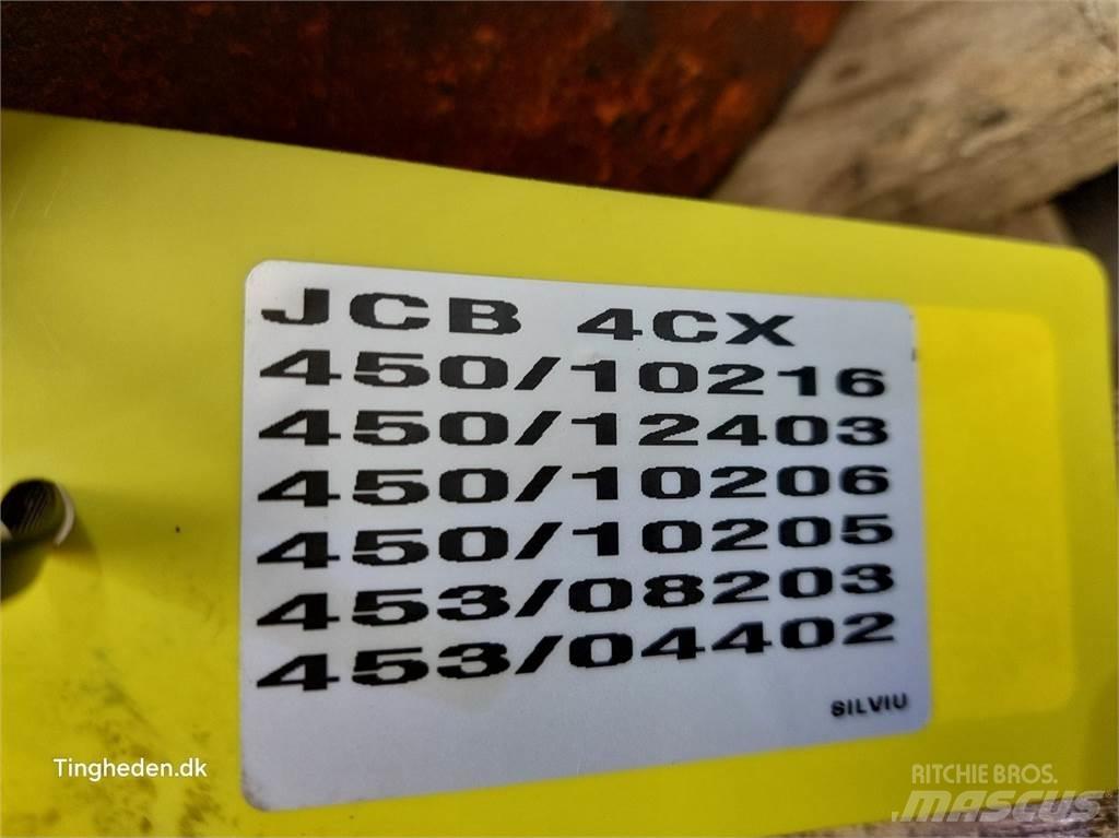 JCB 4CX Sillad