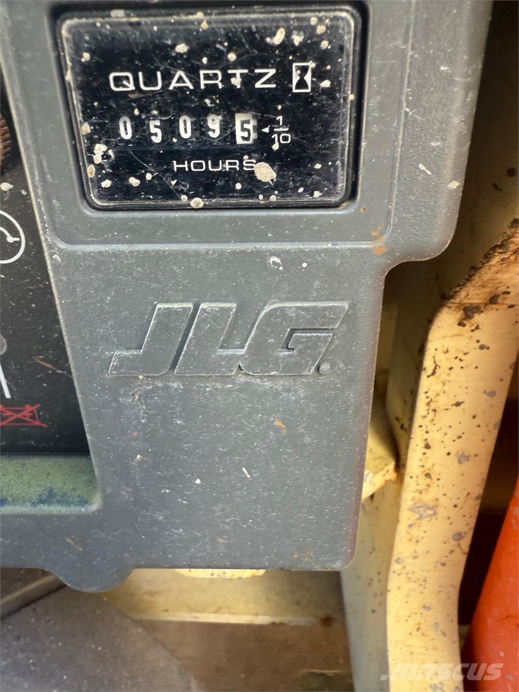 JLG 1930ES Käärtõstukid
