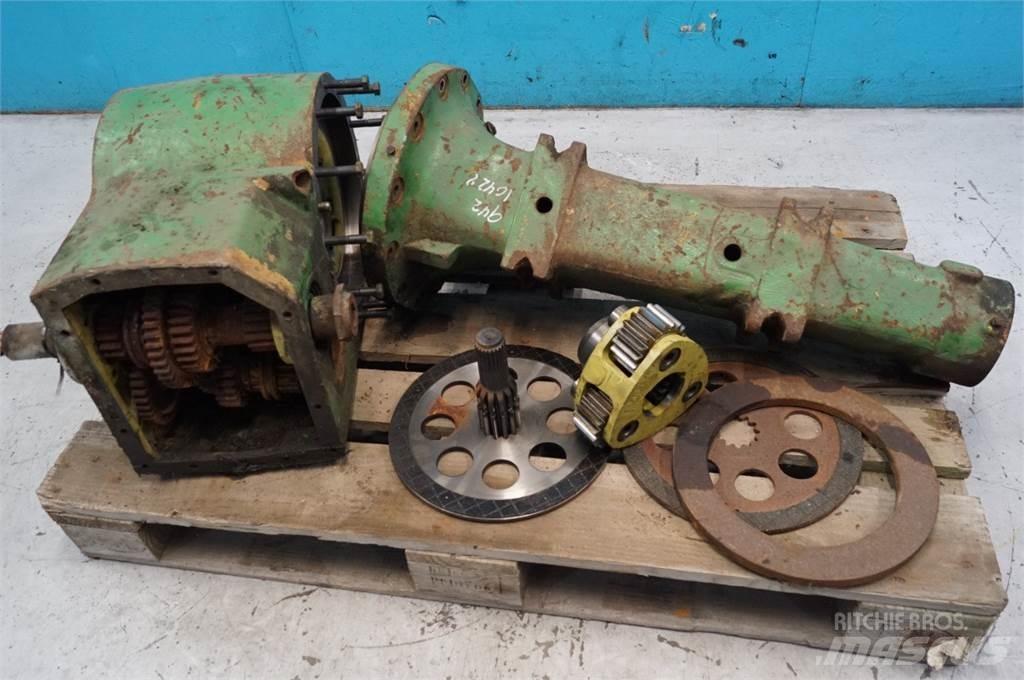 John Deere 1042 Ülekandemehhanism