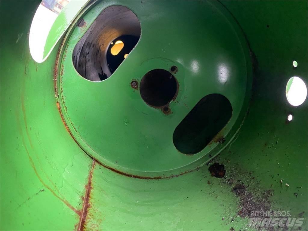 John Deere 1065 Lisavarustus ja komponendid