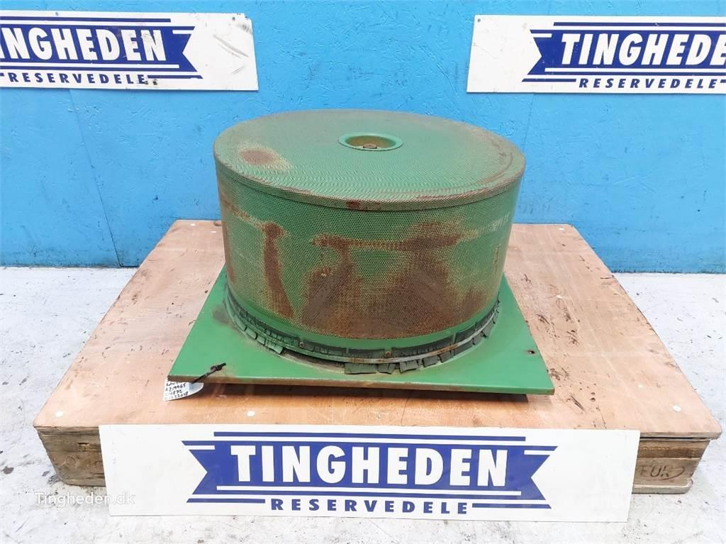 John Deere 1065 Radiaatorid