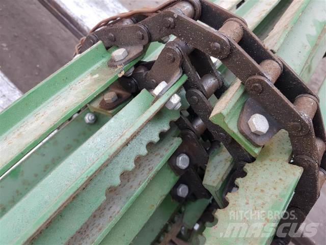 John Deere 1075 Lisavarustus ja komponendid