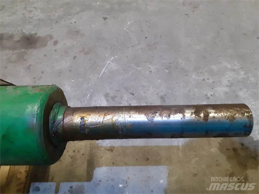 John Deere 1075 Lisavarustus ja komponendid