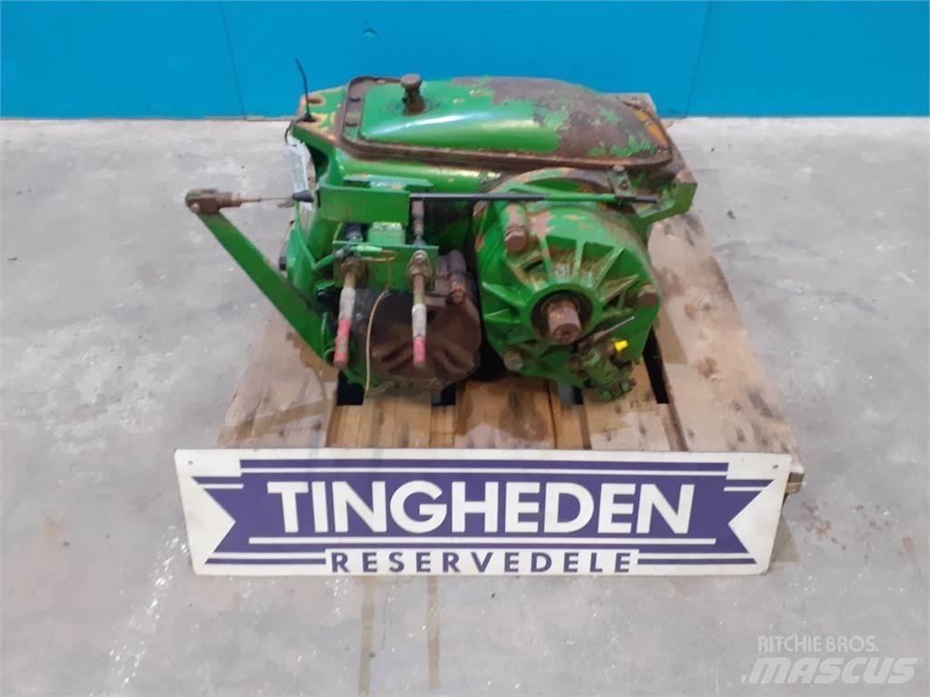 John Deere 1075 Ülekandemehhanism