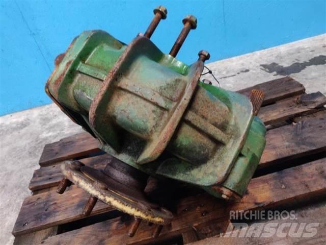 John Deere 1085 Lisavarustus ja komponendid