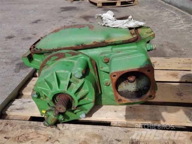 John Deere 1085 Ülekandemehhanism
