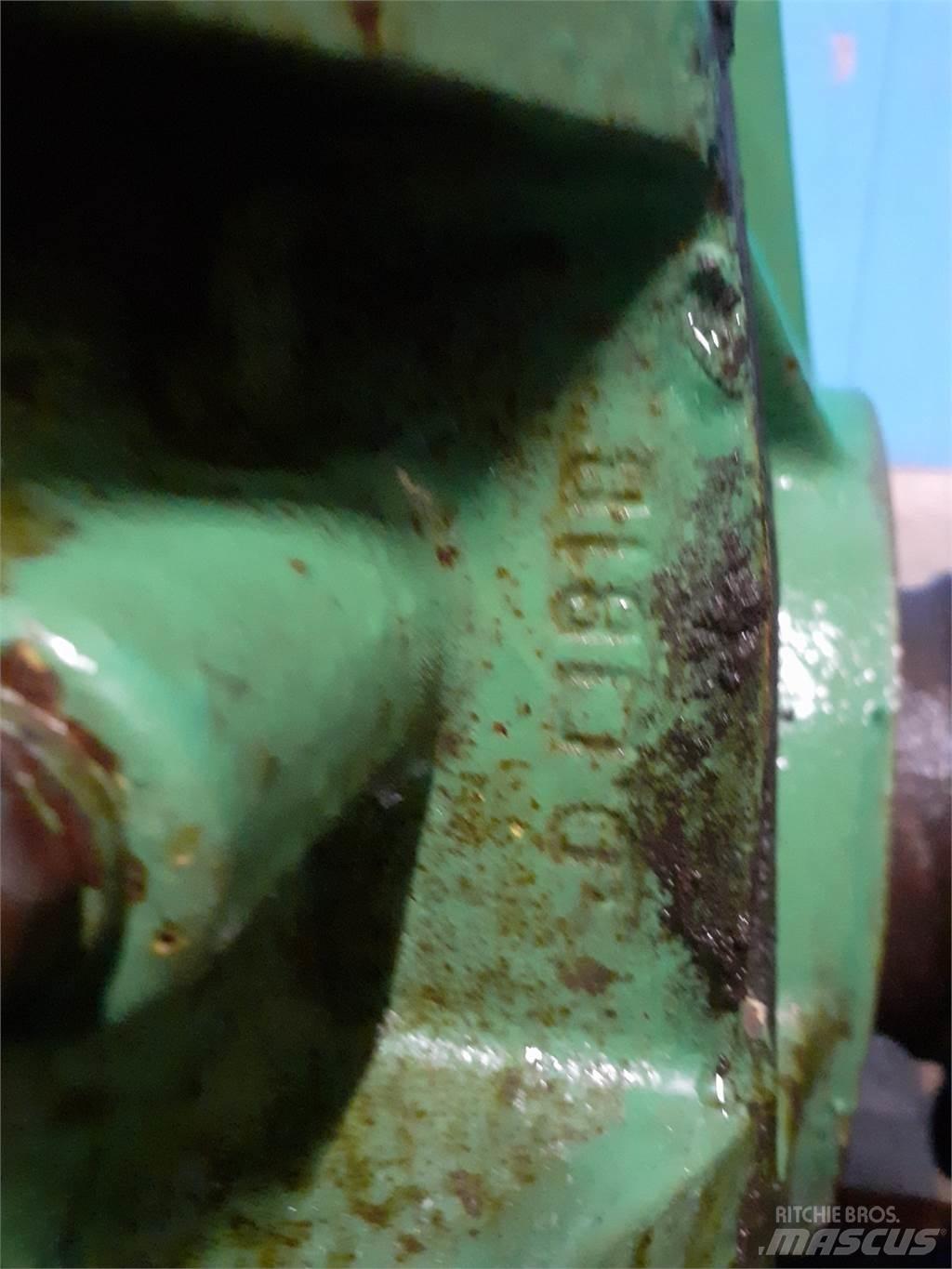 John Deere 1085 Lisavarustus ja komponendid