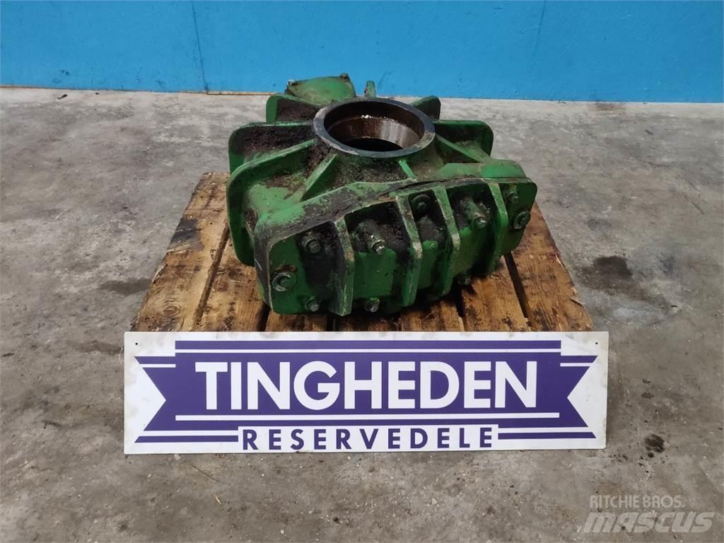John Deere 1085 Lisavarustus ja komponendid