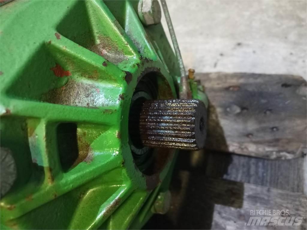 John Deere 1085 Ülekandemehhanism