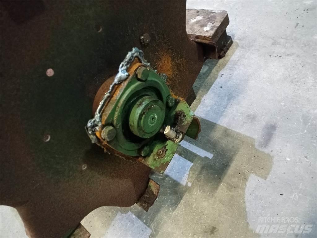 John Deere 1085 Lisavarustus ja komponendid