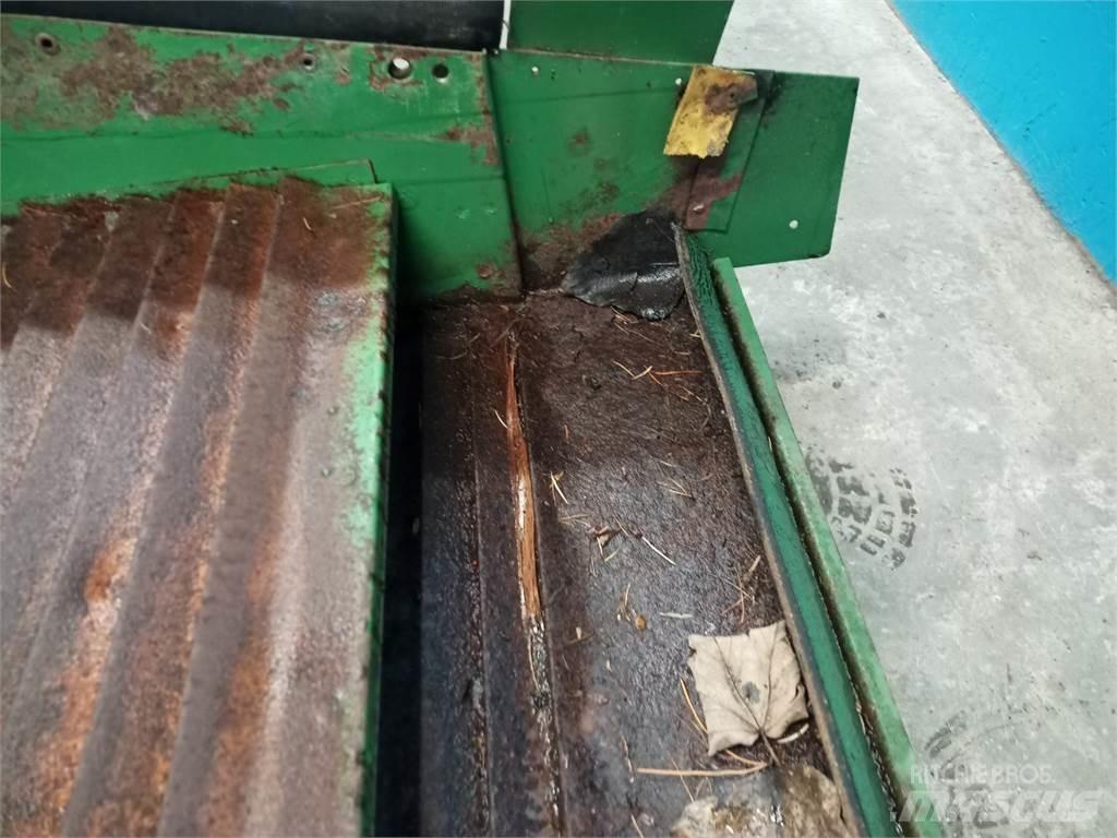 John Deere 1085 Liivapuisturid ja soolapuisturid