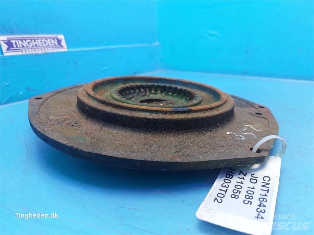 John Deere 1085 Liivapuisturid ja soolapuisturid