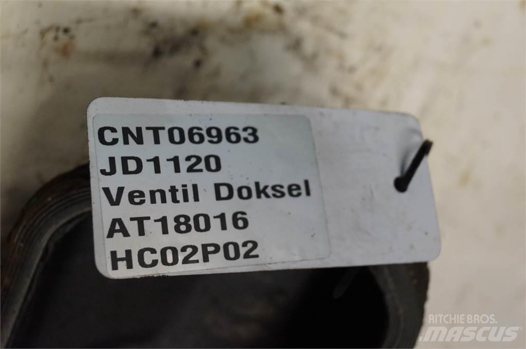 John Deere 1120 Mootorid