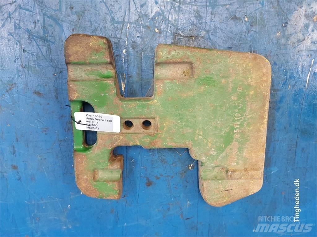 John Deere 1120 Esiraskused